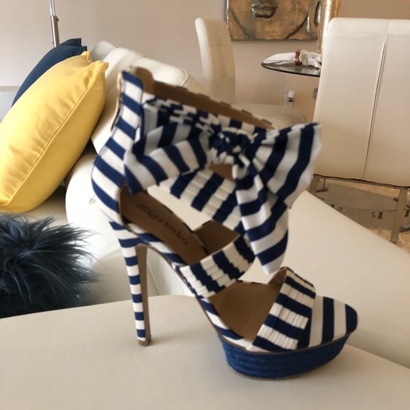 Khloe by Zigi Soho - Picture 2 of 7